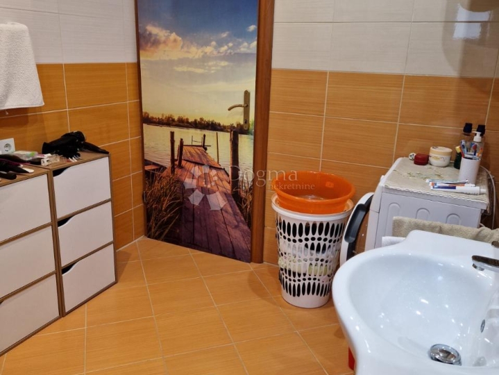 2 u 1 nekretnina: 3S+DB stan + apartman s okućnicom