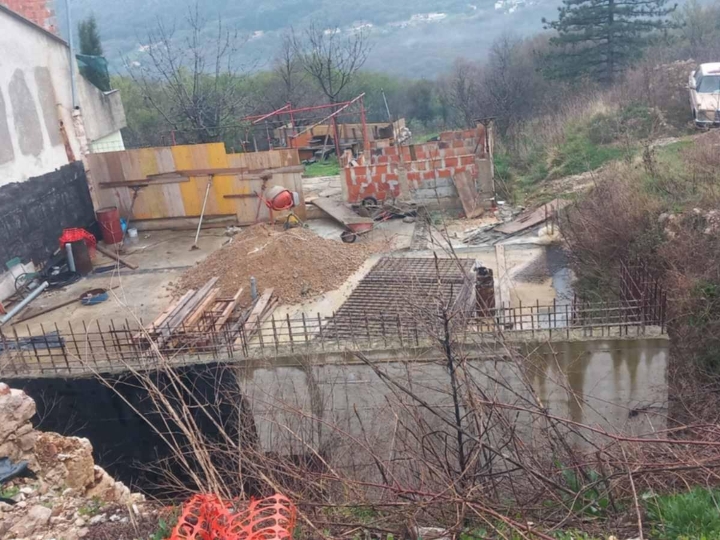 Kuća u Bribiru