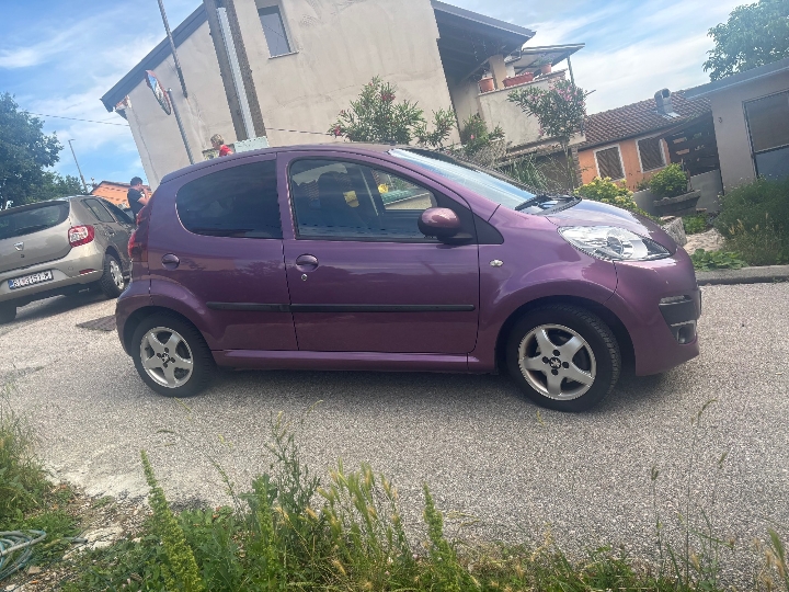 Peugeot 107, 1.0 benz.