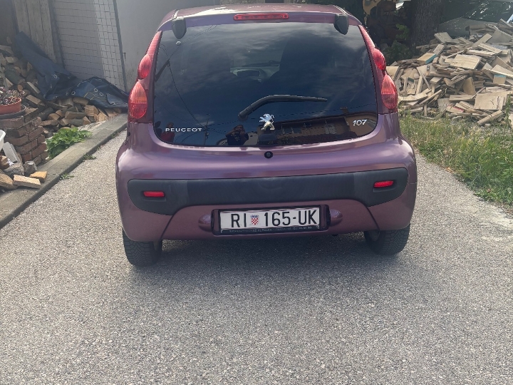 Peugeot 107, 1.0 benz.