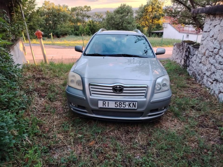Toyota Avensis karavan 1.8