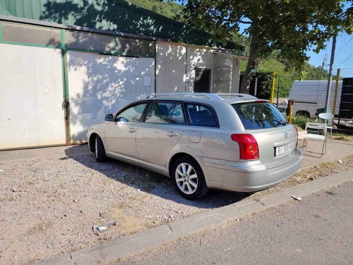 Toyota Avensis karavan 1.8