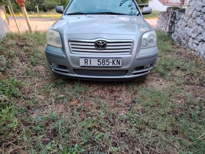 Toyota Avensis karavan 1.8