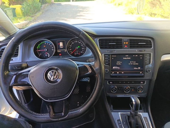 VW Golf 