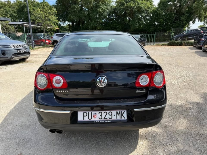 VW Passat 2.0 TDI limuzina