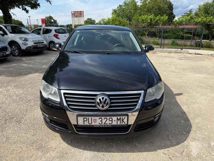 VW Passat 2.0 TDI limuzina