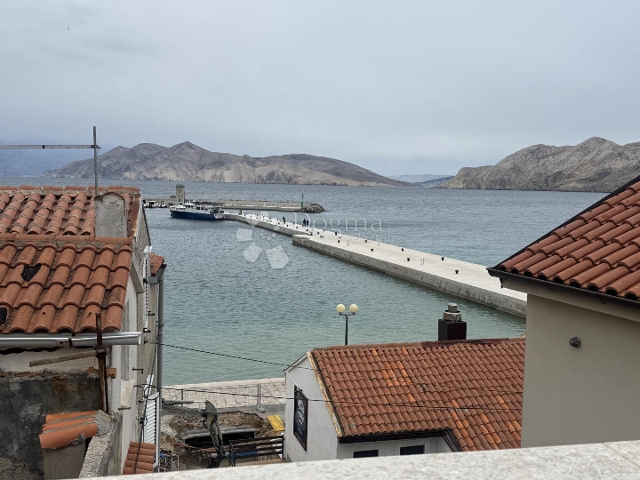 Kuća u staroj jezgri Baške - 15 m od plaže