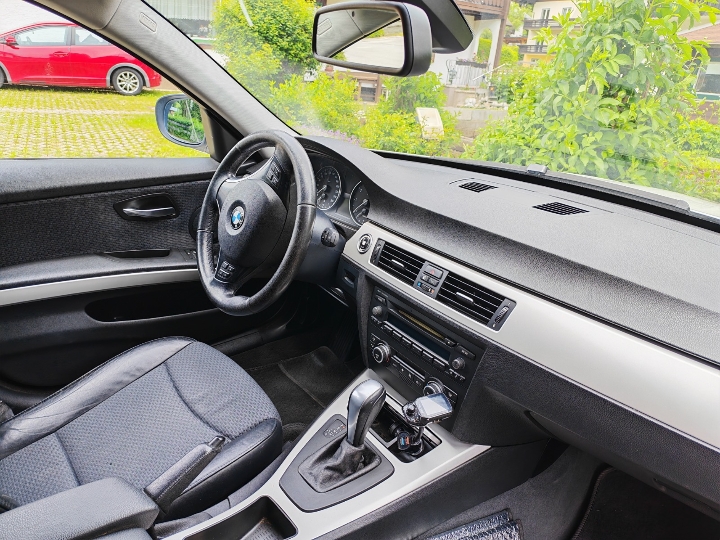 BMW 318i, automatic, HR auto