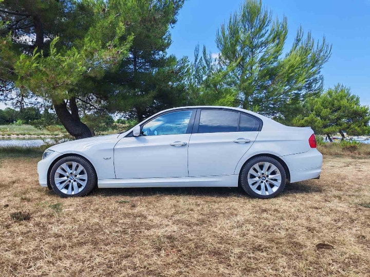 BMW 318i, automatic, HR, (kao nov)!