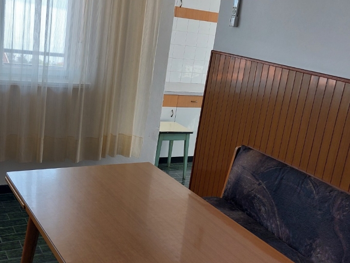 Iznajmljujem stan 3S+DB, 81 m2 na Donjem Zametu (Rijeka)