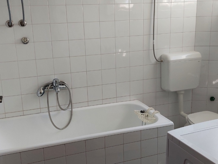 Iznajmljujem stan 3S+DB, 81 m2 na Donjem Zametu (Rijeka)