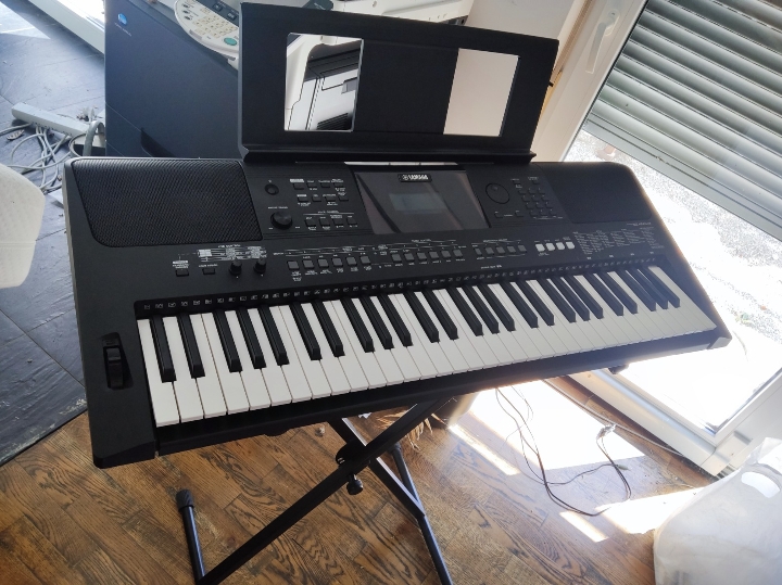 Klavijatura Yamaha PSR - E463