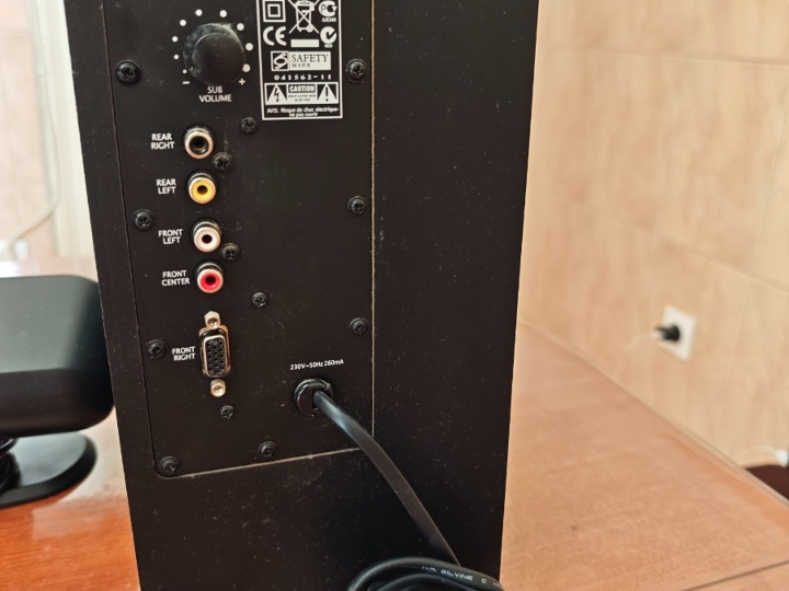 Zvučnici Logitech X-530 5.1