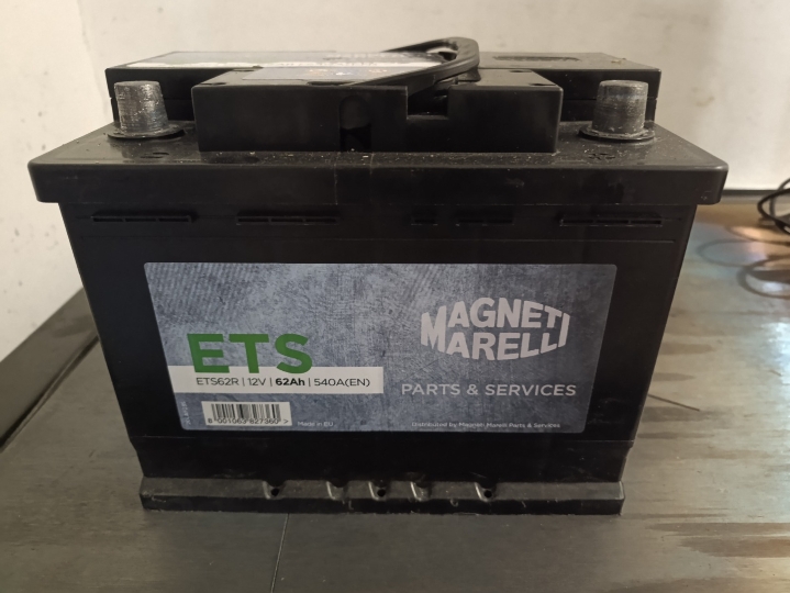 Akumulator Magneti Marelli 62Ah