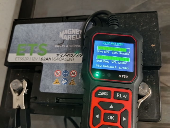 Akumulator Magneti Marelli 62Ah