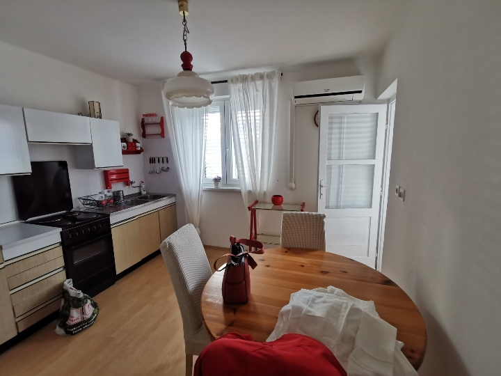Stan za dugoročni najam - Donja Vežica 38 m2
