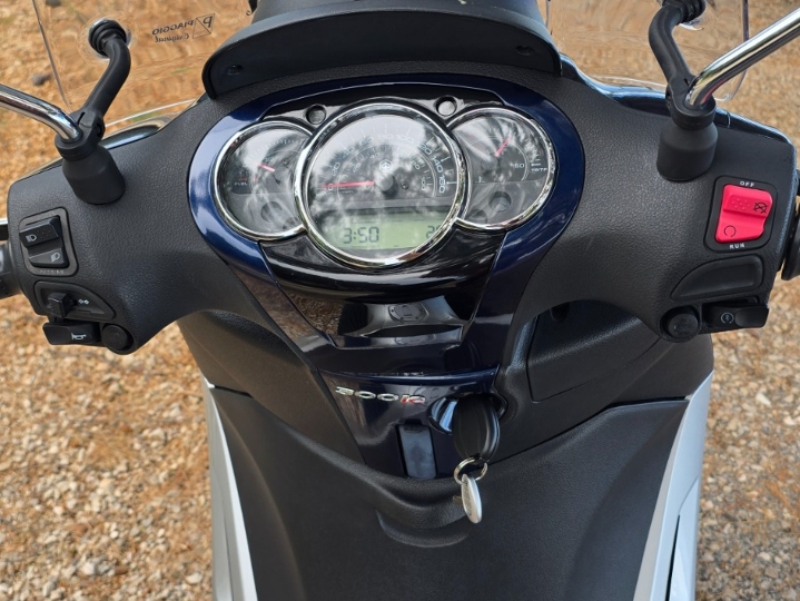 Piaggio Beverly 300, 2015. god., reg. godinu dana