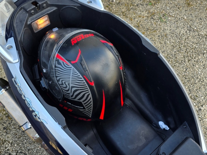 Piaggio Beverly 300, 2015. god., reg. godinu dana