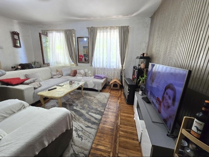 Dražice – samostojeća kuća s okućnicom