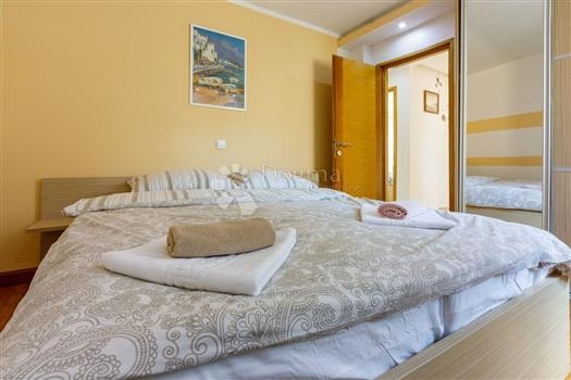 Kuća s bazenom Bribir
