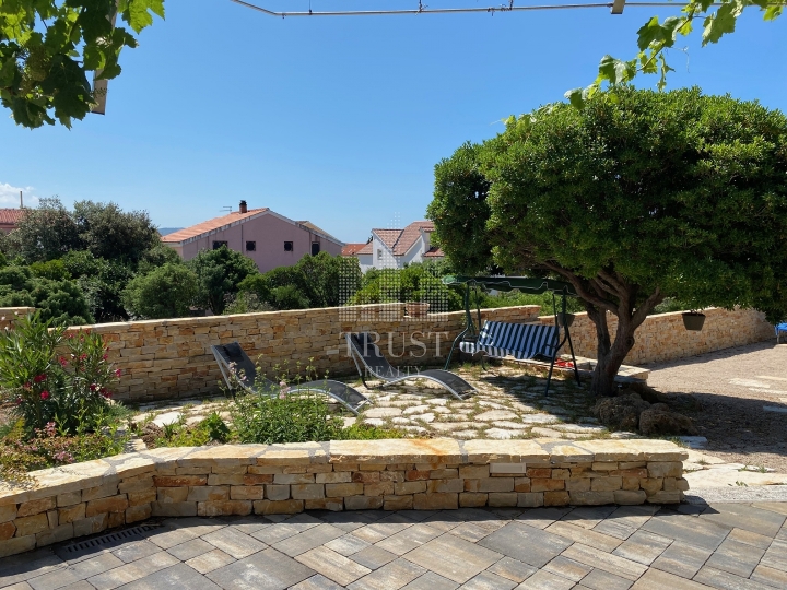 Brodarica, Šibenik - kuća s bazenom i pogledom
