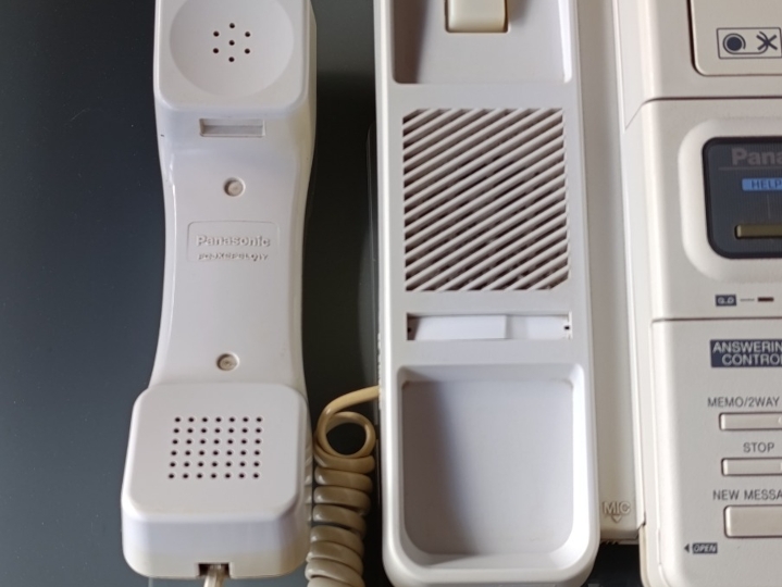 Panasonic KX-F2130BX Fax + sekretarica - vrlo dobro stanje + kazeta
