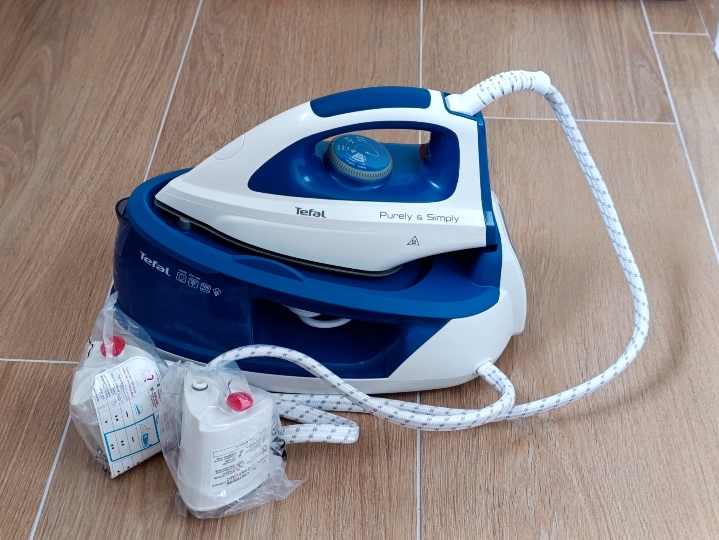Tefal Fasteo SV5030E0 parna postaja + 3 filtera, kao nova