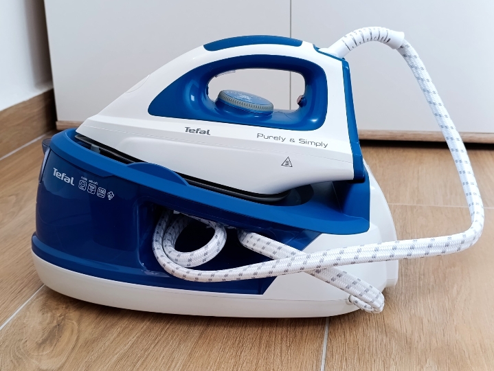 Tefal Fasteo SV5030E0 parna postaja + 3 filtera, kao nova