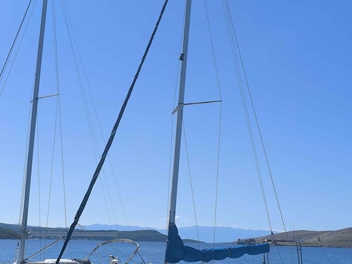 Jedrilica 8 m