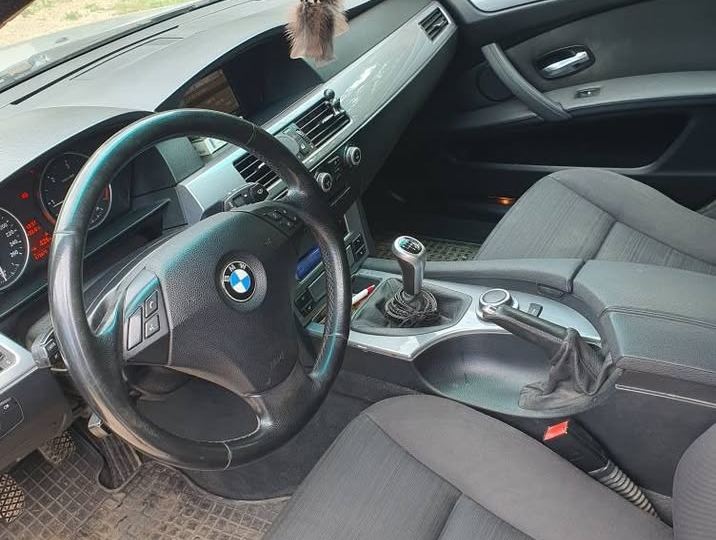 BMW 5 E61