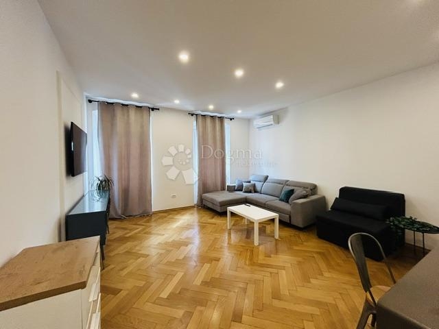 Renoviran gospodski stan od 107m2