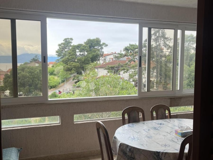 Malinska, apartman na sjajnoj lokaciji