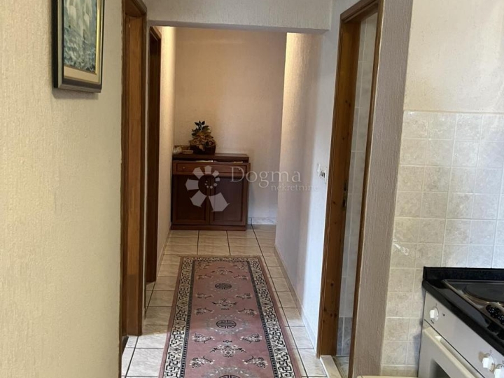 Malinska, apartman na sjajnoj lokaciji