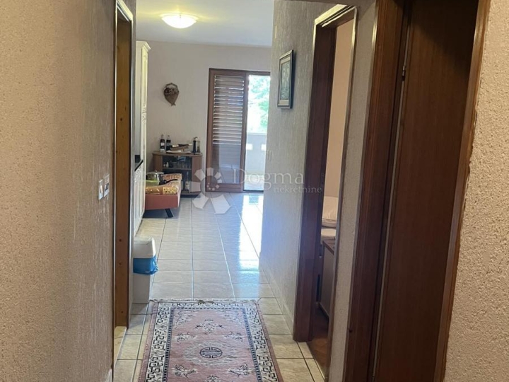 Malinska, apartman na sjajnoj lokaciji