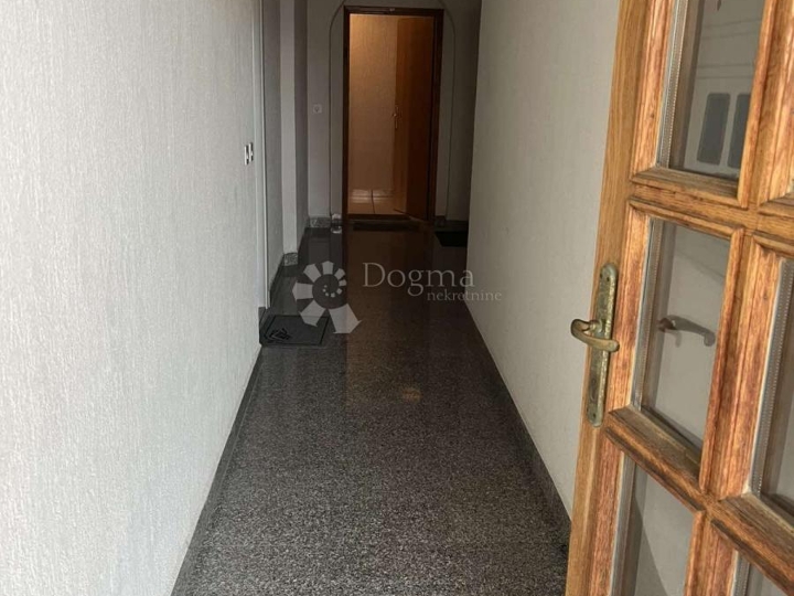 Malinska, apartman na sjajnoj lokaciji