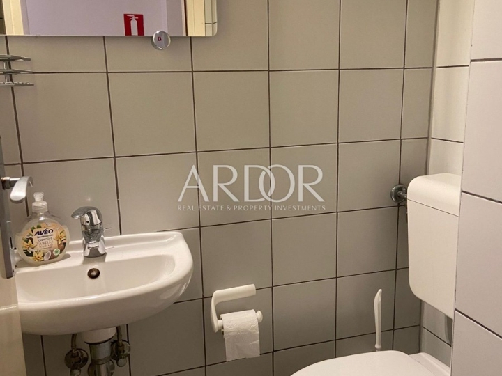 Rijeka, Korzo, novoadaptirani poslovni prostor