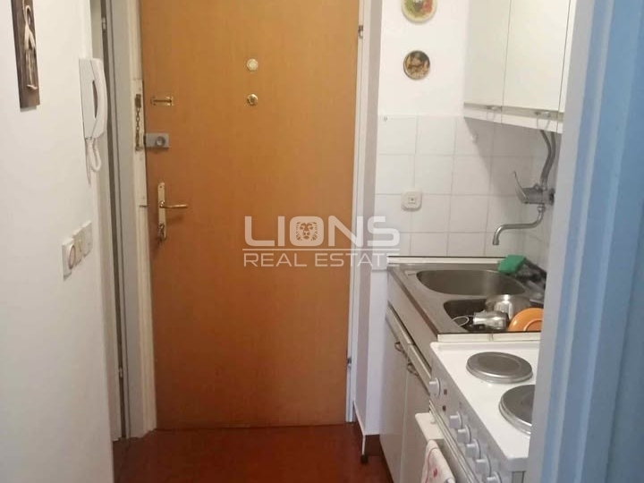 Srdoči, Rijeka, garsonijera, 24 m2