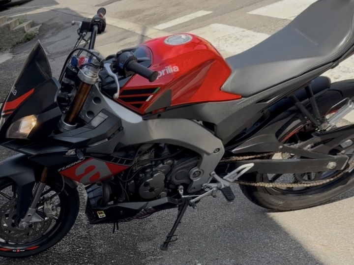 Aprilia Tuono 125 cm3