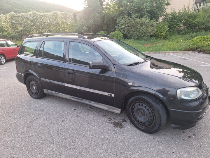 Opel astra karavan 2.0 DTi – 700 €