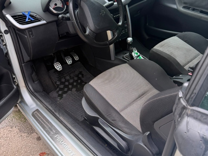 Peugeot 207 CC 1.6 16V / WRC Edition