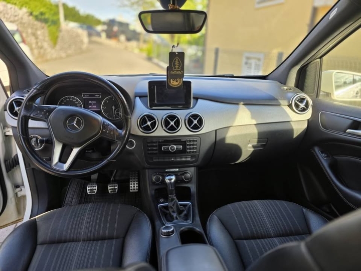 Mercedes B-200CDI