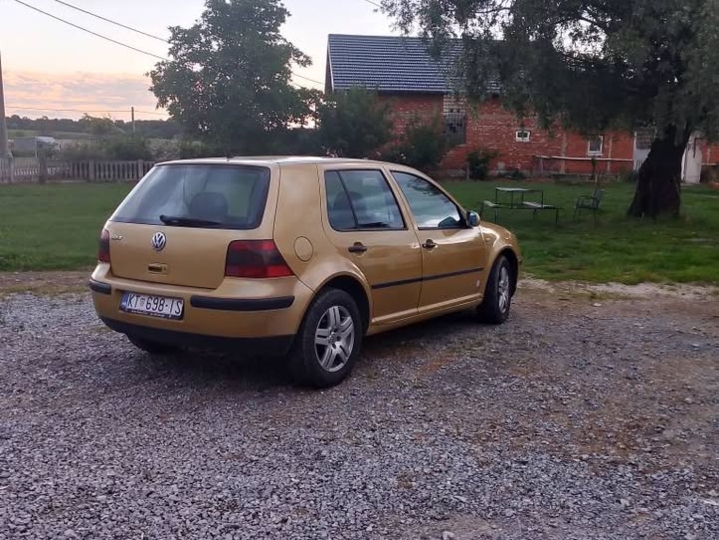 VW Golf 4