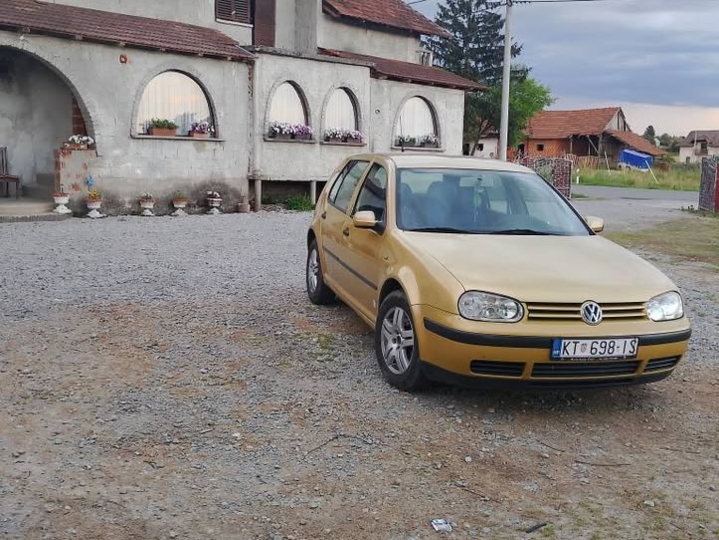 VW Golf 4
