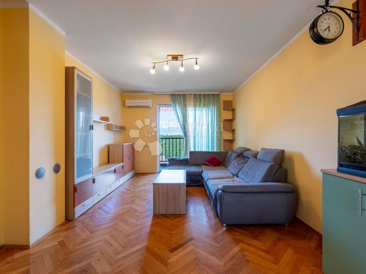Rijeka, Škurinje - trosoban stan prostran od 85m2