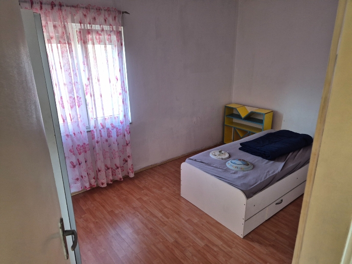 Škurinje, 2S+DB