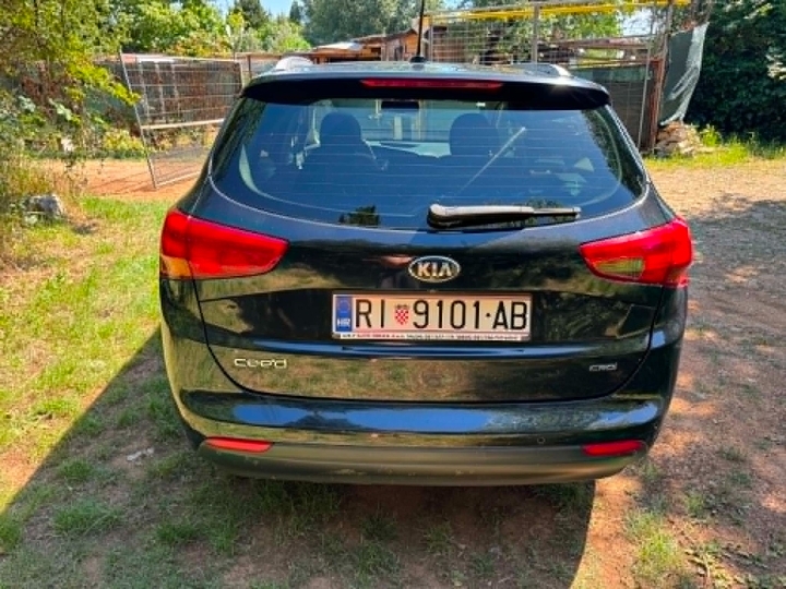Kia Sportwagon 1.6, 94kW crdi, Panorama - 6 brzina