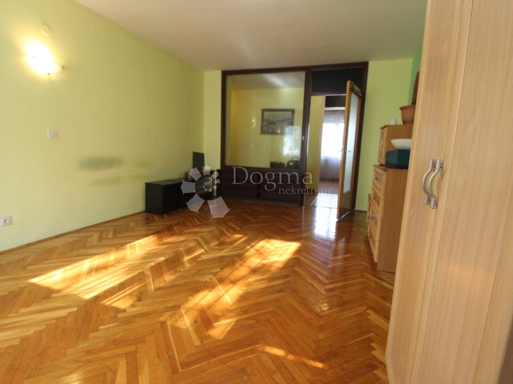 Srdoči stan 68 m2, 3S klas. s lođom