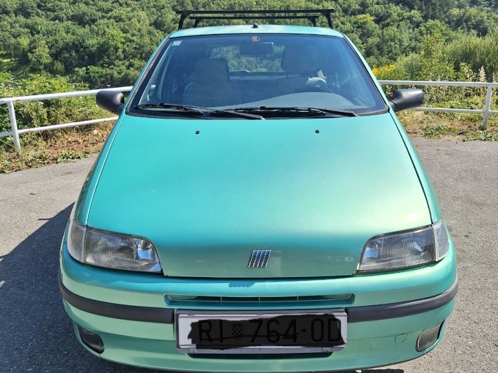 Fiat Punto 1.2 ELX, 1997., registriran do 12/2026