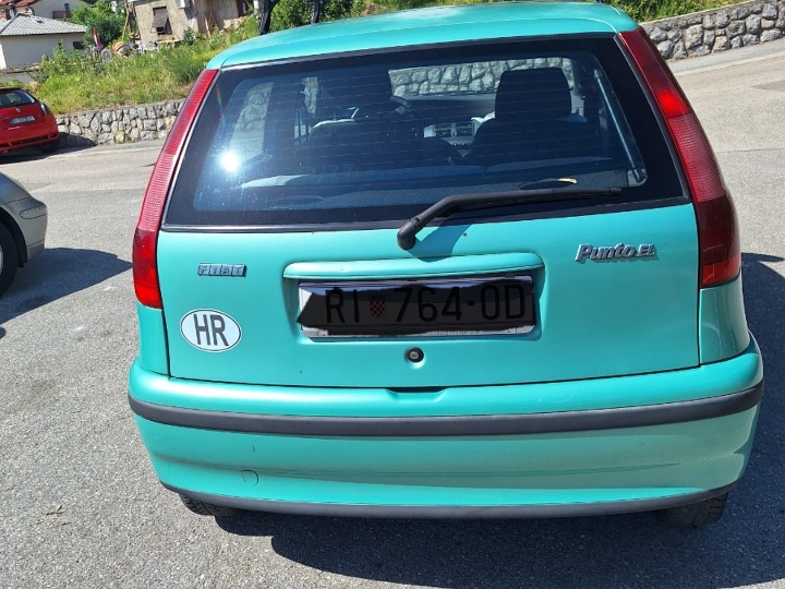 Fiat Punto 1.2 ELX, 1997., registriran do 12/2026