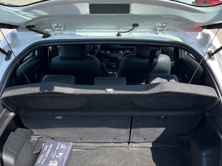 Toyota Yaris Hybrid automatik samo 41.000 km
